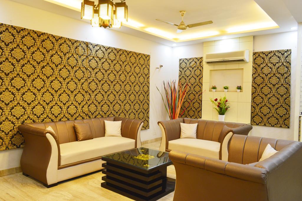 When In Gurgaon - Service Apartments, Near Medanta Medicity Delhi  Exterior photo