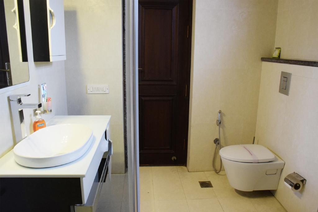 When In Gurgaon - Service Apartments, Near Medanta Medicity Delhi  Exterior photo
