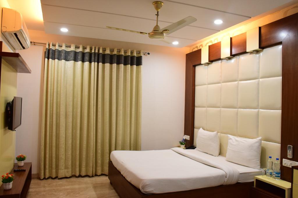 When In Gurgaon - Service Apartments, Near Medanta Medicity Delhi  Exterior photo