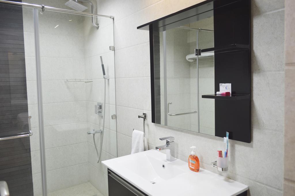 When In Gurgaon - Service Apartments, Near Medanta Medicity Delhi  Exterior photo