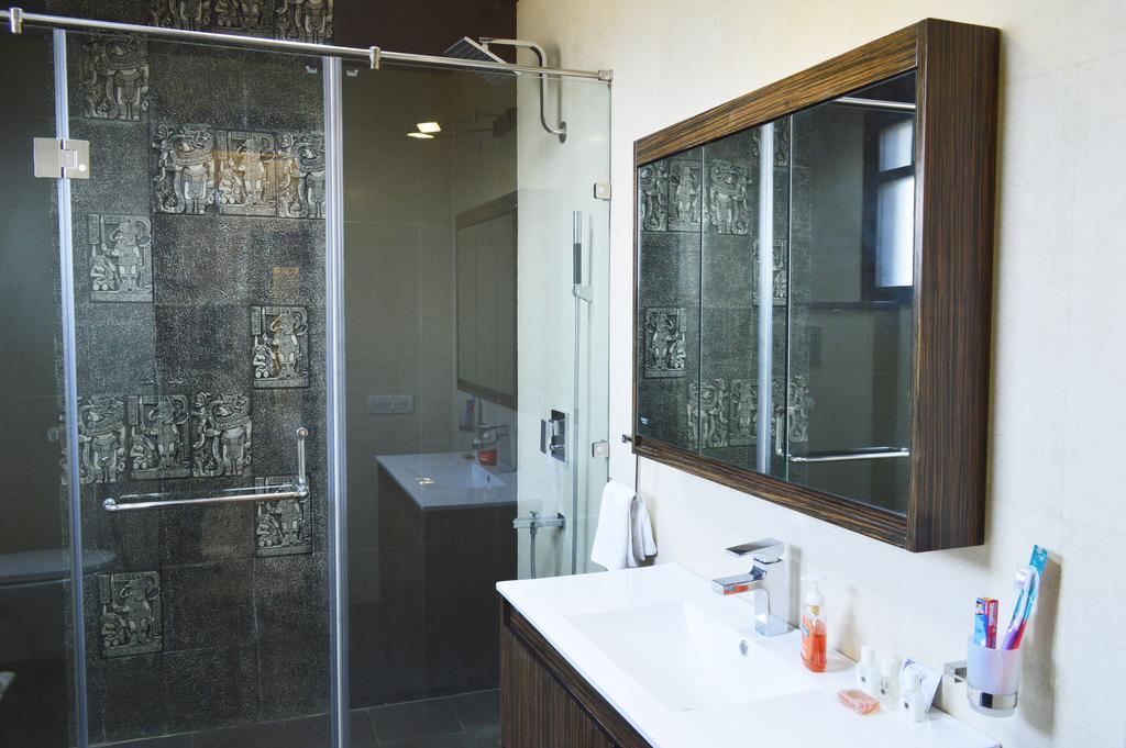 When In Gurgaon - Service Apartments, Near Medanta Medicity Delhi  Exterior photo